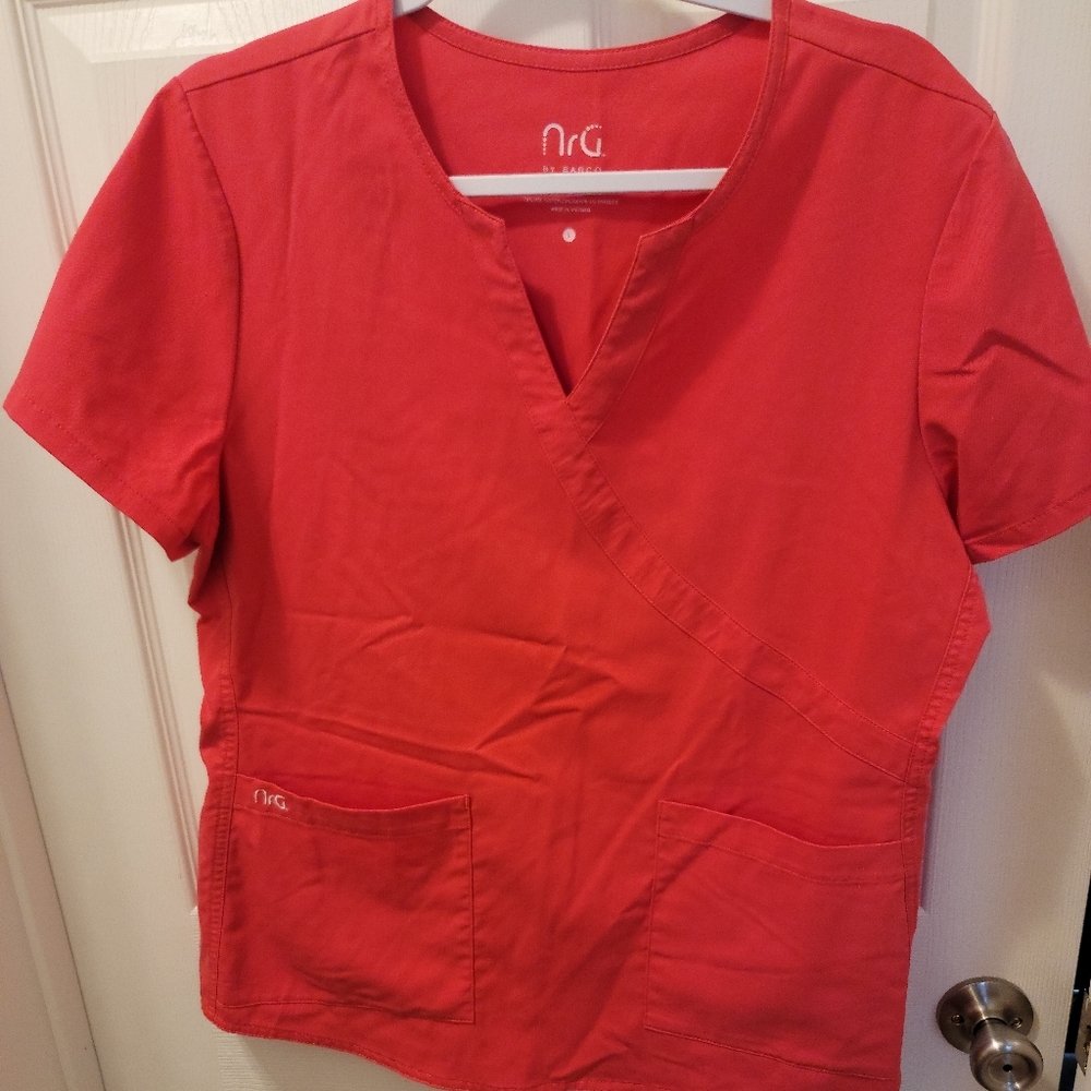 Scrub set